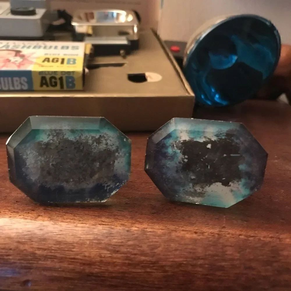 Beautiful Anthro knobs - Picture 2 of 4